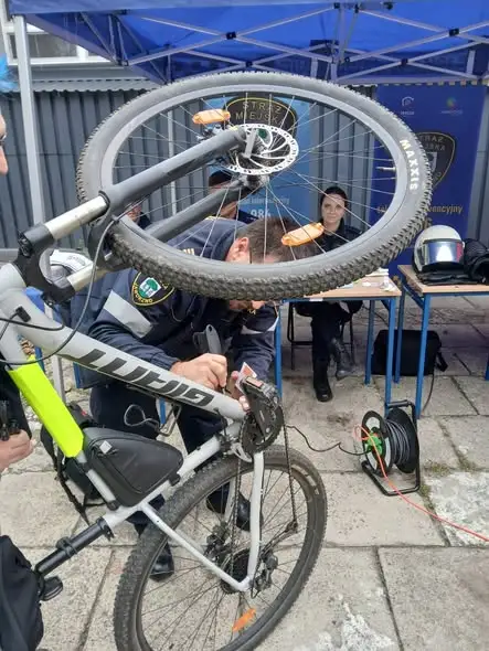 Jaworzno: 61 rowerów oznakowanych w tegorocznej akcji „Nie daj szansy złodziejowi”